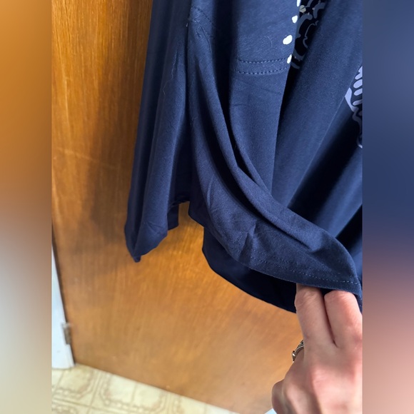 New With Tags, Beautiful Navy Women's Tunic, Size 14, 3/4 Sleeves & V-Neckline - Picture 16 of 17